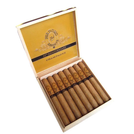 large_perdomo-10th-anniv-champagne-prod-shotj